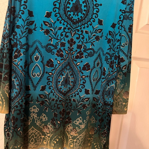 Beautiful top by JM Collection, Size L - Picture 5 of 6
